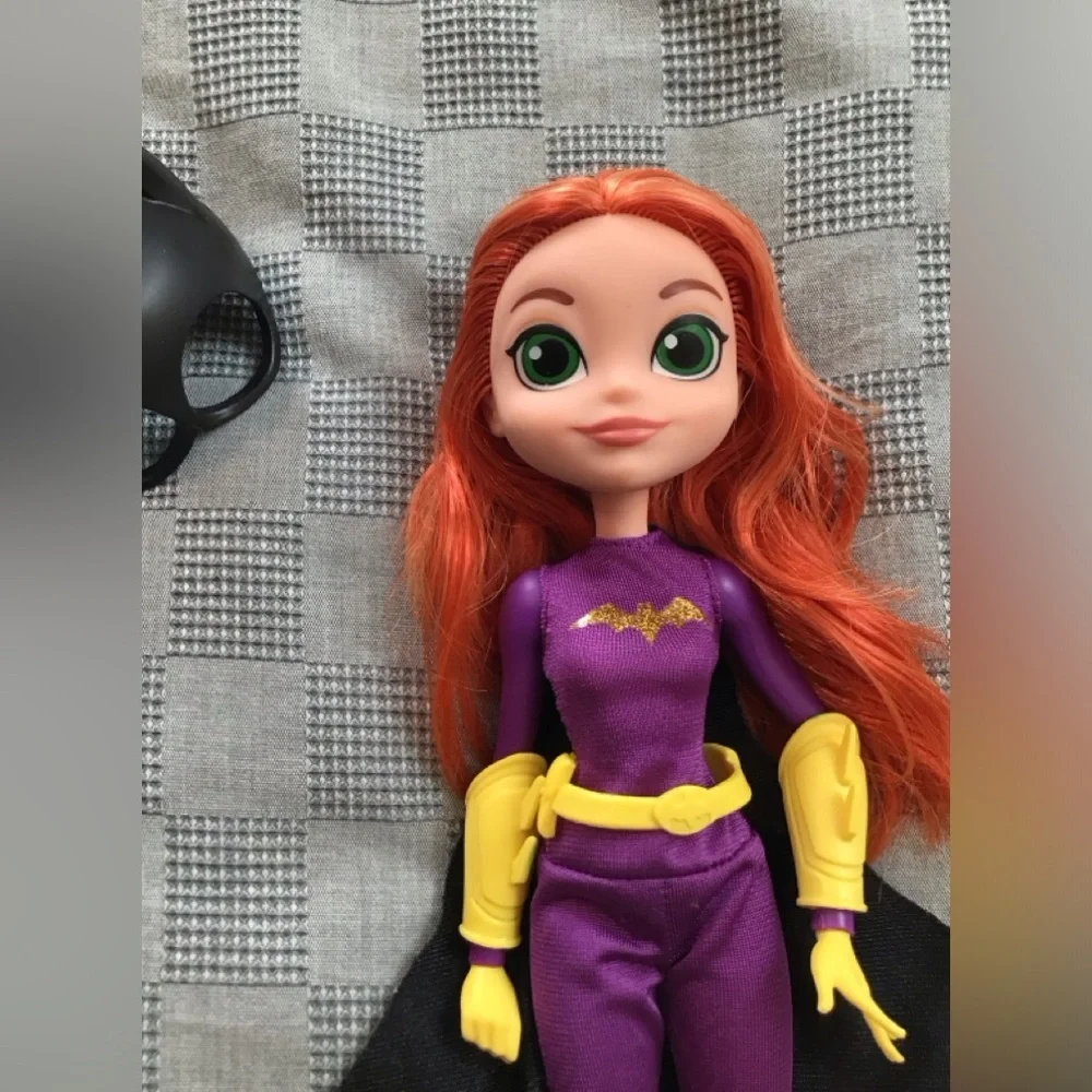 DC Super Hero Girls Batgirl Doll